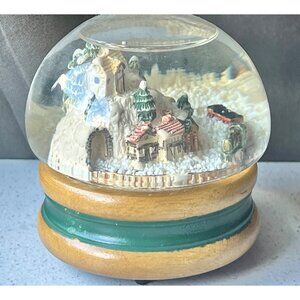San Francisco Music Box Co. Musical Snow Globe Wooden Base Village Scene Works